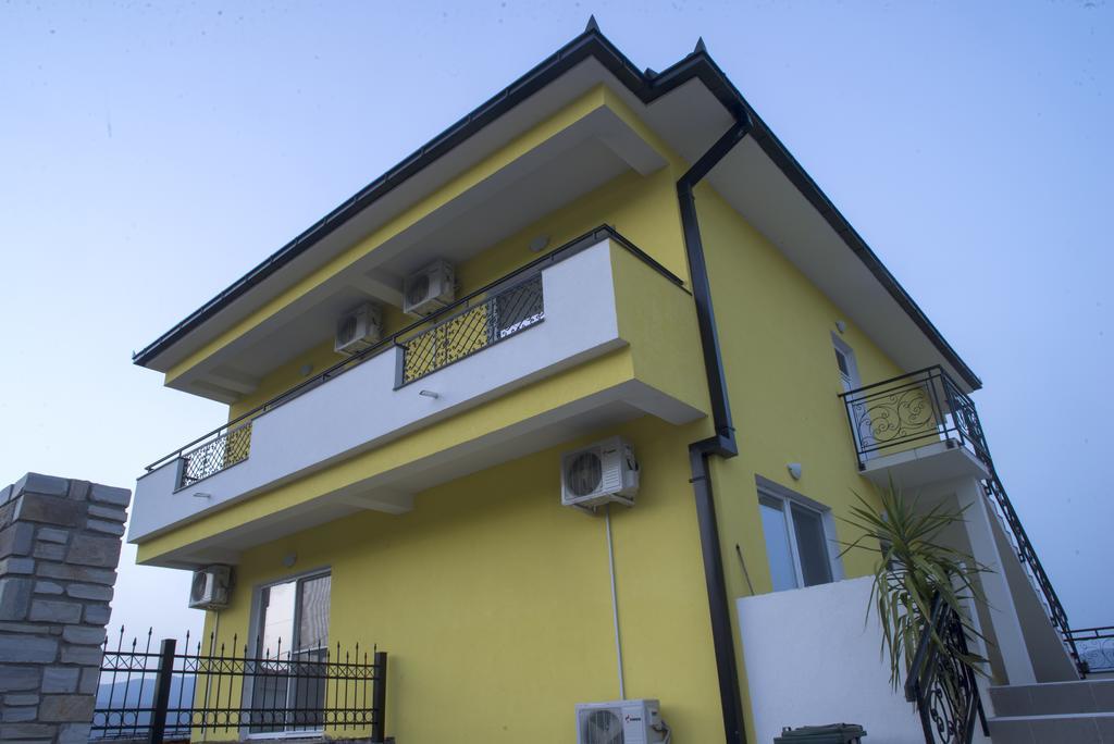 Apartments And Villas Janev Dojran Exteriör bild